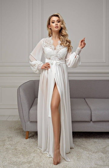 Maxi bridal robe with lace