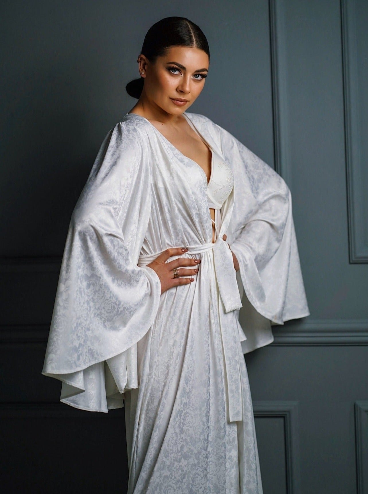 Luxury bridal robe kimono