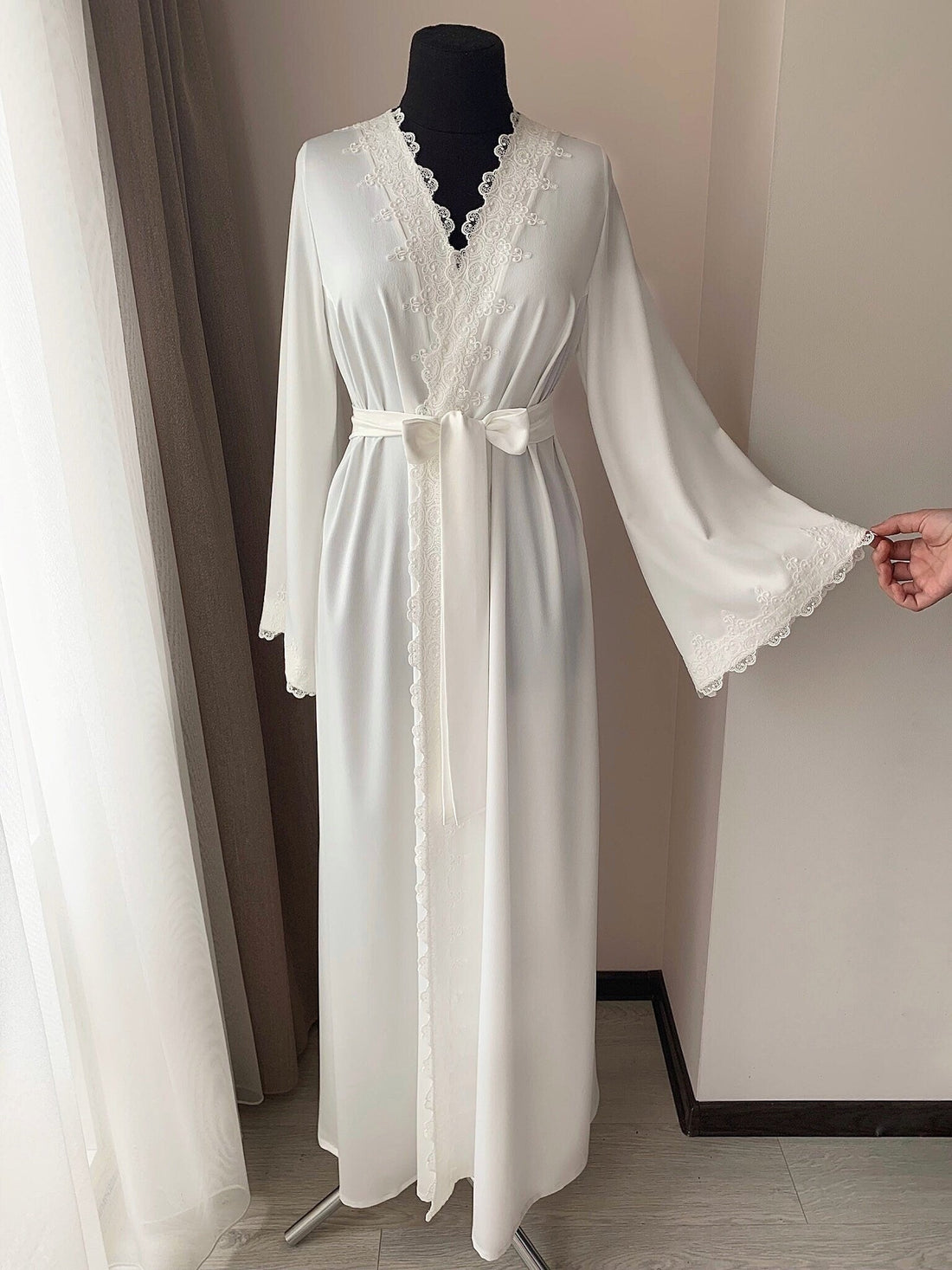 Bridal  long robe with lace 