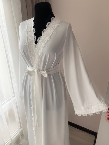Bridal  long robe with lace 